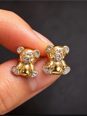 Teddy Bear Stud Earrings 10kt Solid Yellow Gold
